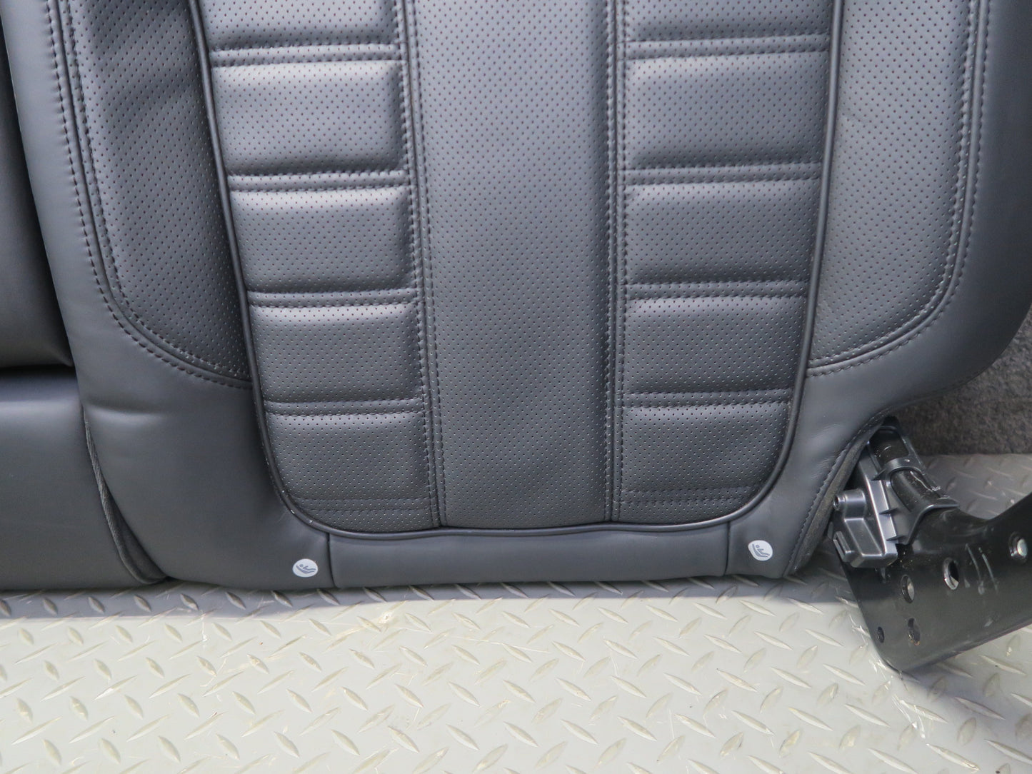 2014-2017 Range Rover Sport L494 Rear Left Seat Upper Backrest Leather Cushion