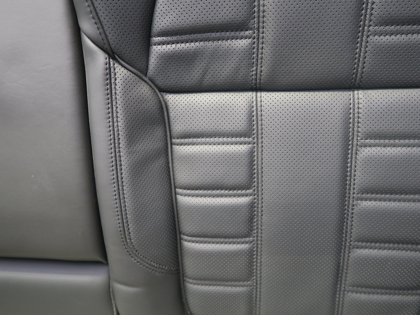 2014-2017 Range Rover Sport L494 Rear Left Seat Upper Backrest Leather Cushion