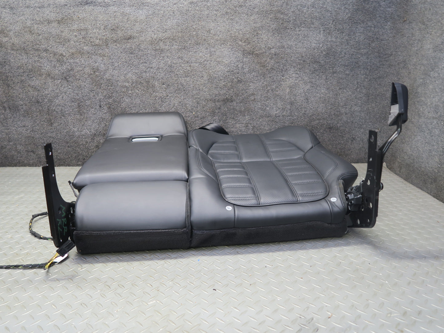 2014-2017 Range Rover Sport L494 Rear Left Seat Upper Backrest Leather Cushion
