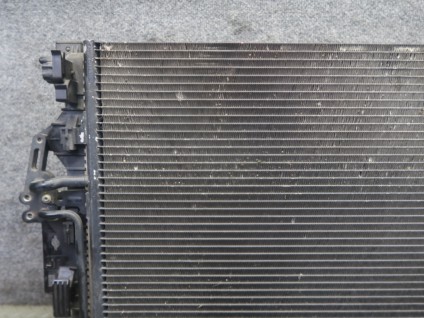 12-17 Range Rover Evoque L538 2.0L Tivct Radiator A/C Condenser Fan Shroud