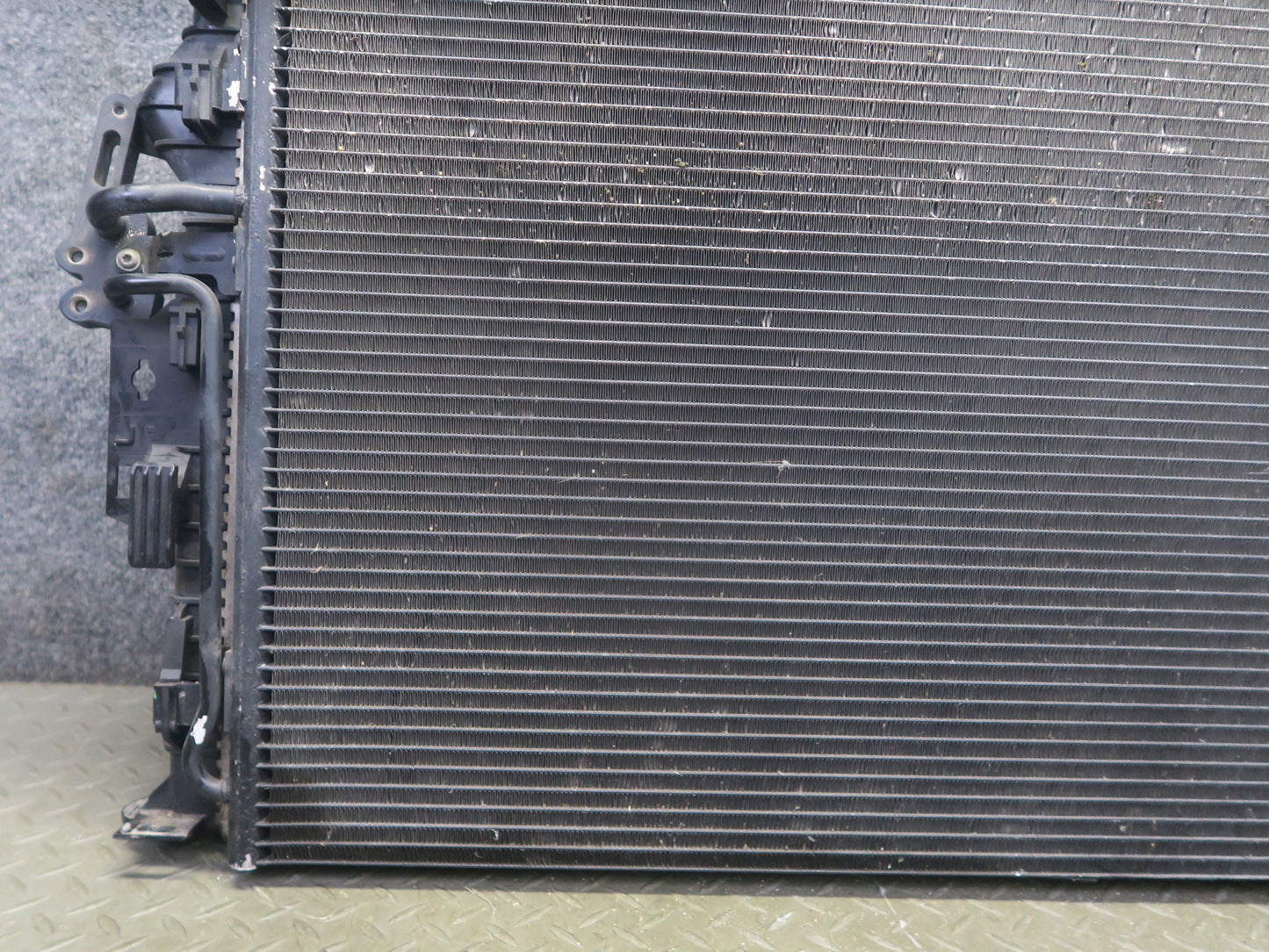 12-17 Range Rover Evoque L538 2.0L Tivct Radiator A/C Condenser Fan Shroud