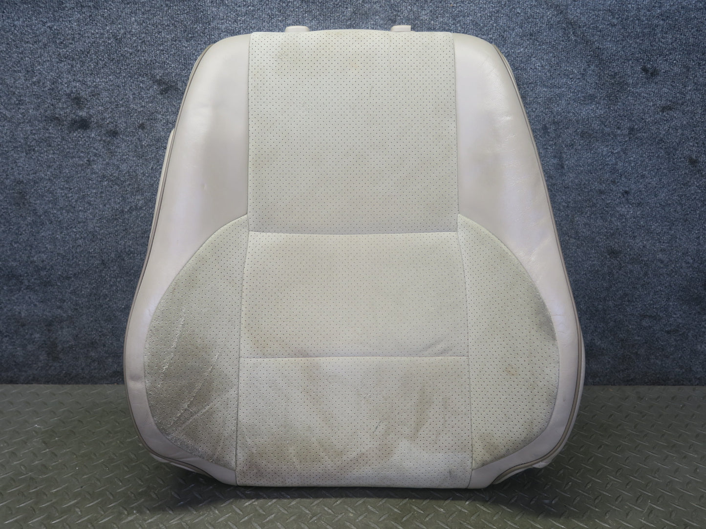 01-05 Lexus JCE10L IS300 Sedan Front Right Seat Leather Heat Upper Cushion OEM