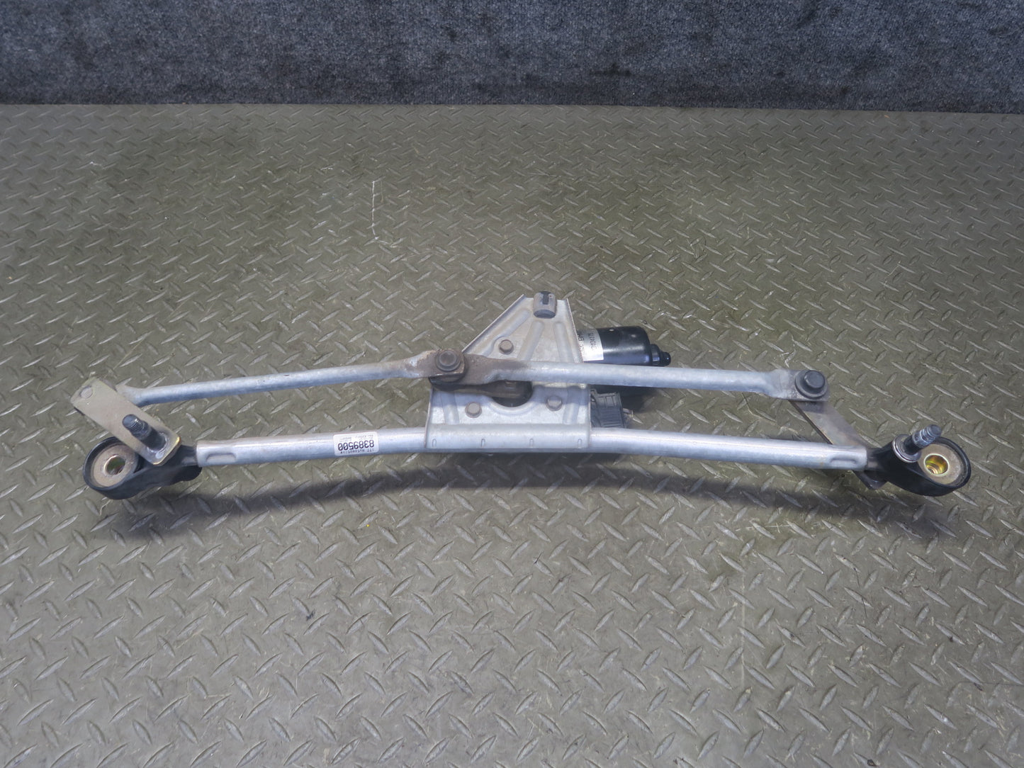 96-02 BMW E36/7 Z3 Windshield Wiper Transmission Linkage w Motor OEM