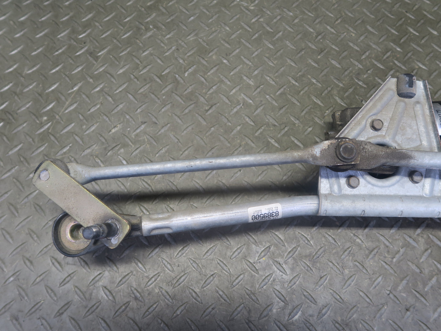 96-02 BMW E36/7 Z3 Windshield Wiper Transmission Linkage w Motor OEM
