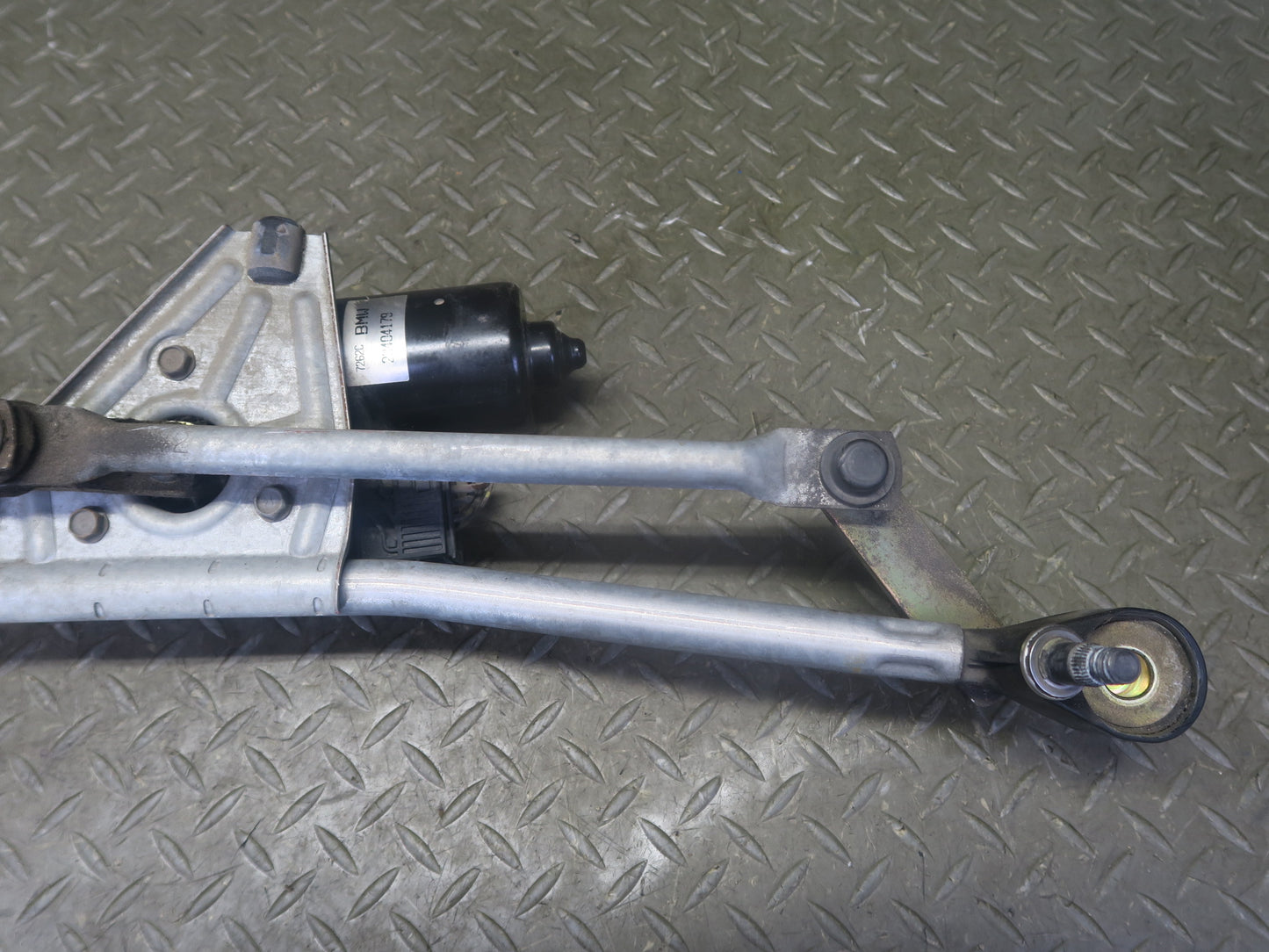 96-02 BMW E36/7 Z3 Windshield Wiper Transmission Linkage w Motor OEM