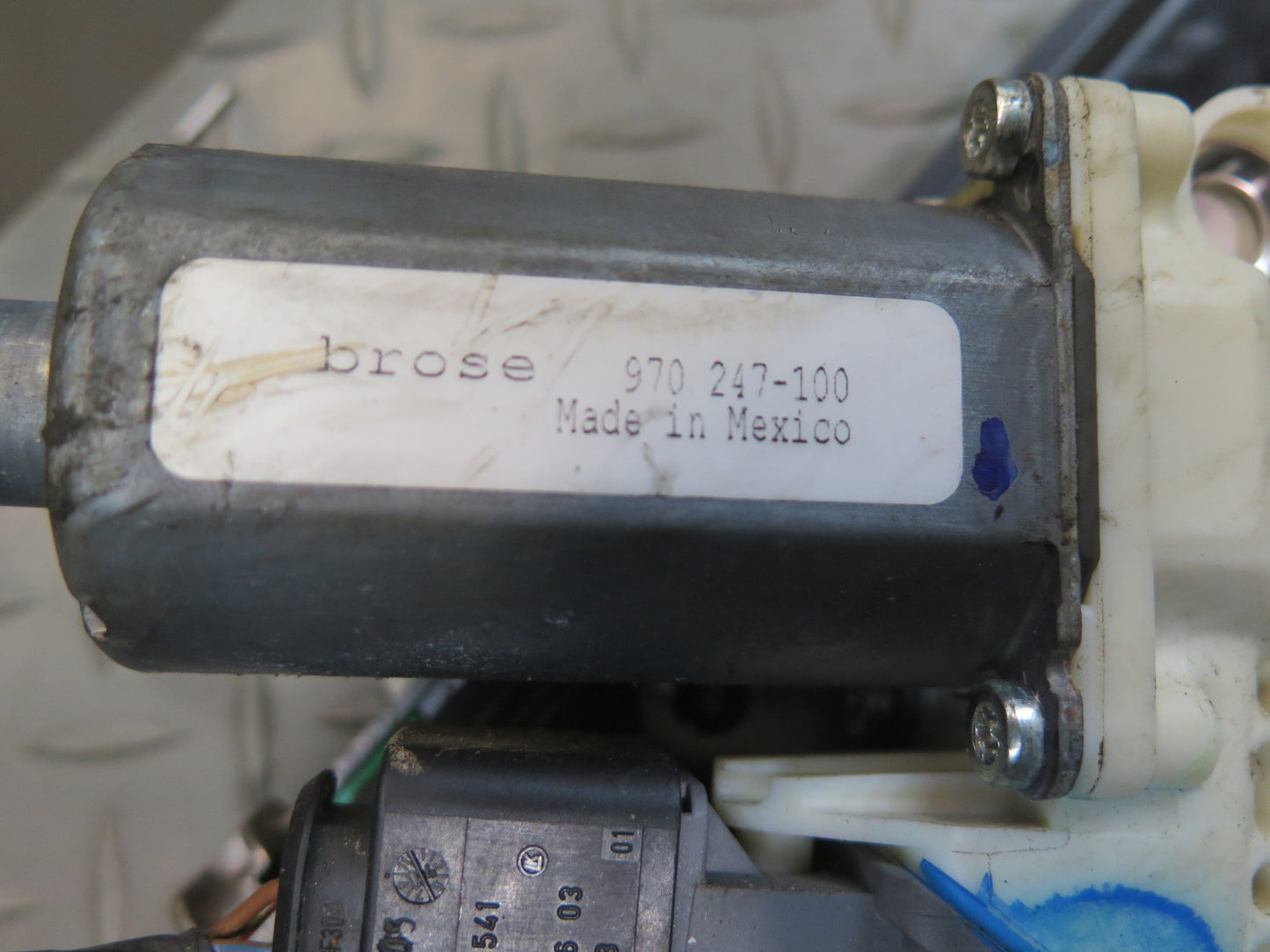 03-08 BMW E86 E85 Z4 Right Passenger Door Window Regulator w Motor OEM