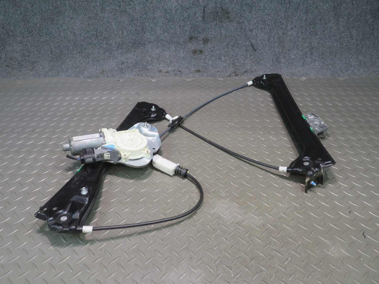 03-08 BMW E86 E85 Z4 Right Passenger Door Window Regulator w Motor OEM