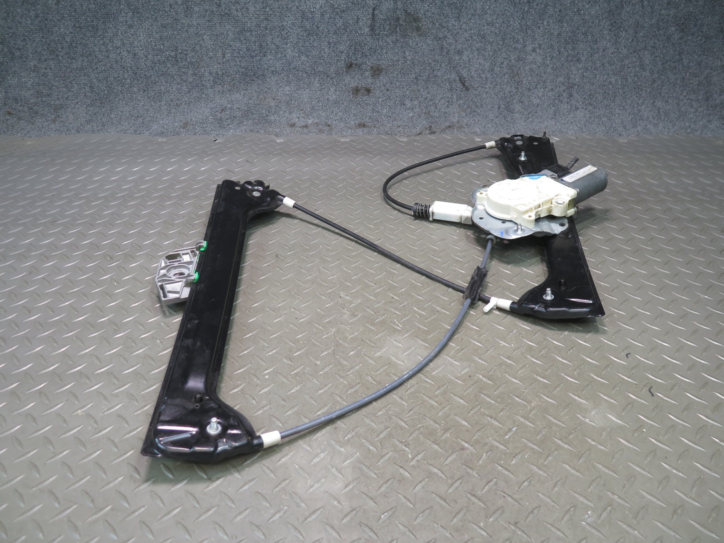 03-08 BMW E86 E85 Z4 Right Passenger Door Window Regulator w Motor OEM
