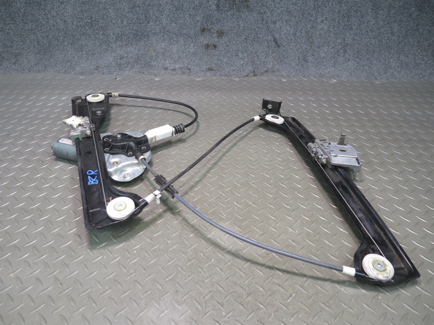03-08 BMW E86 E85 Z4 Right Passenger Door Window Regulator w Motor OEM