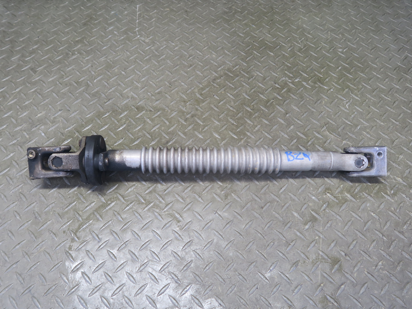 96-02 BMW E36/7 Z3 Steering Column Lower U Joint Linkage Shaft OEM