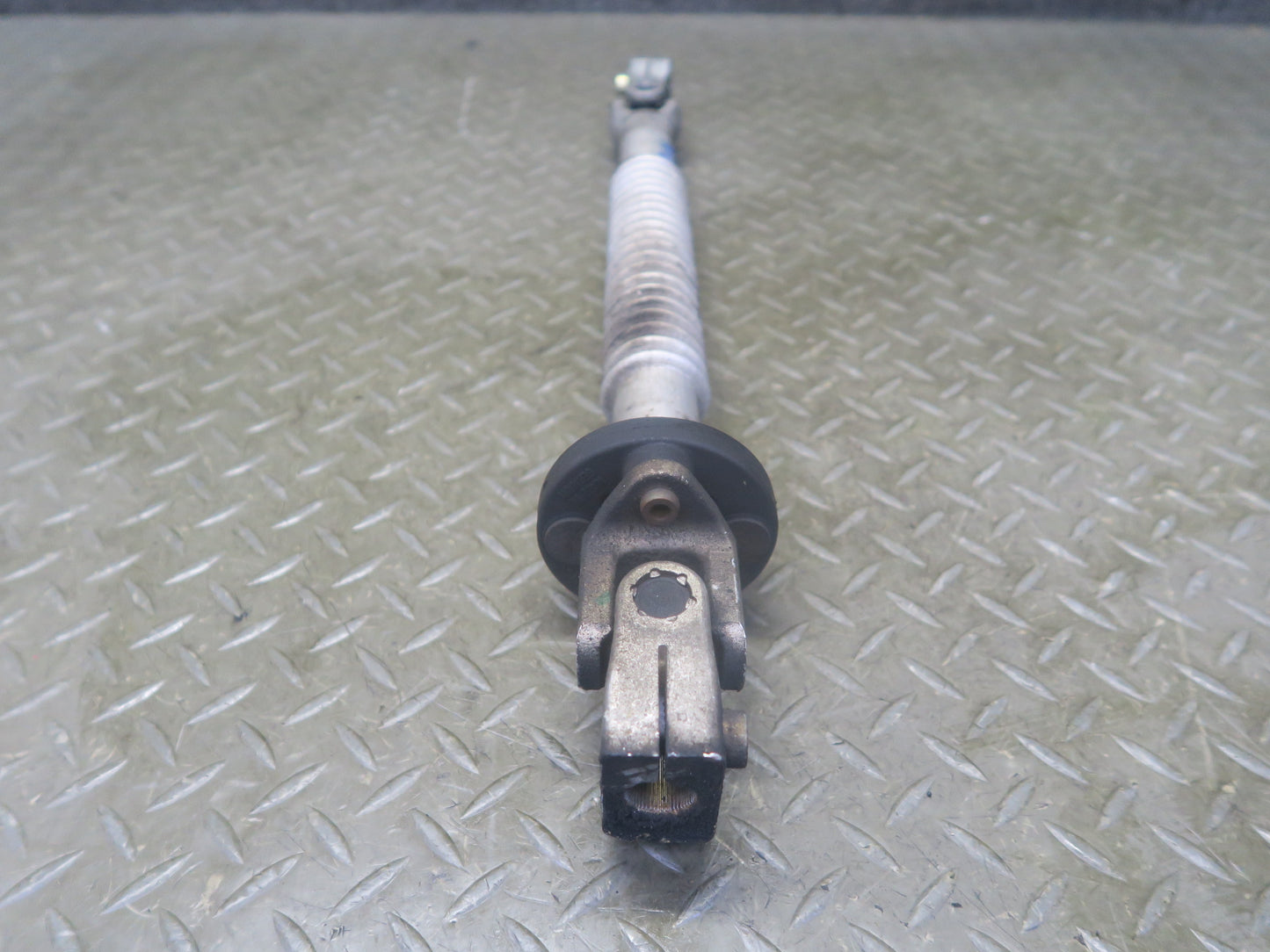 96-02 BMW E36/7 Z3 Steering Column Lower U Joint Linkage Shaft OEM