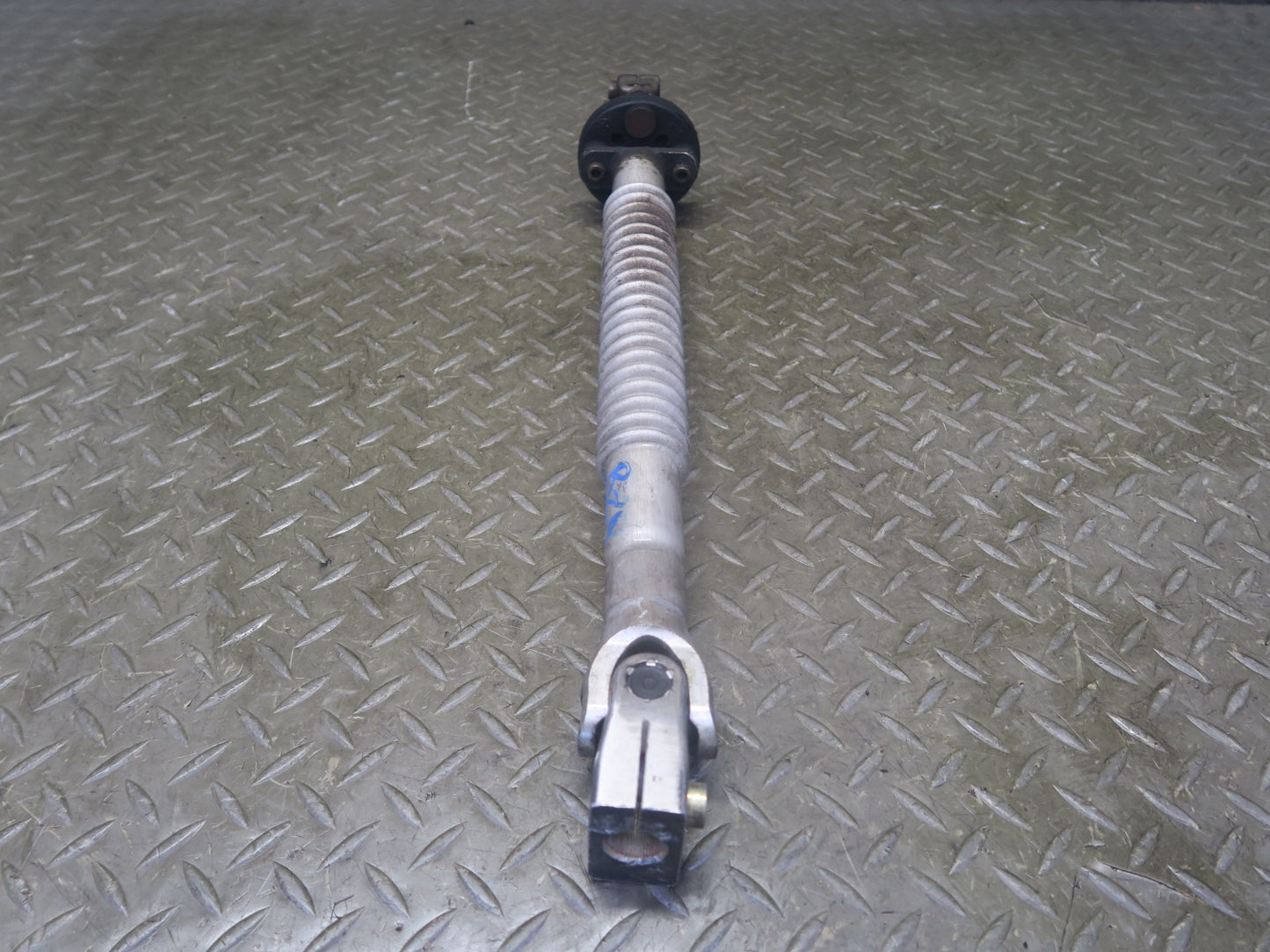 96-02 BMW E36/7 Z3 Steering Column Lower U Joint Linkage Shaft OEM