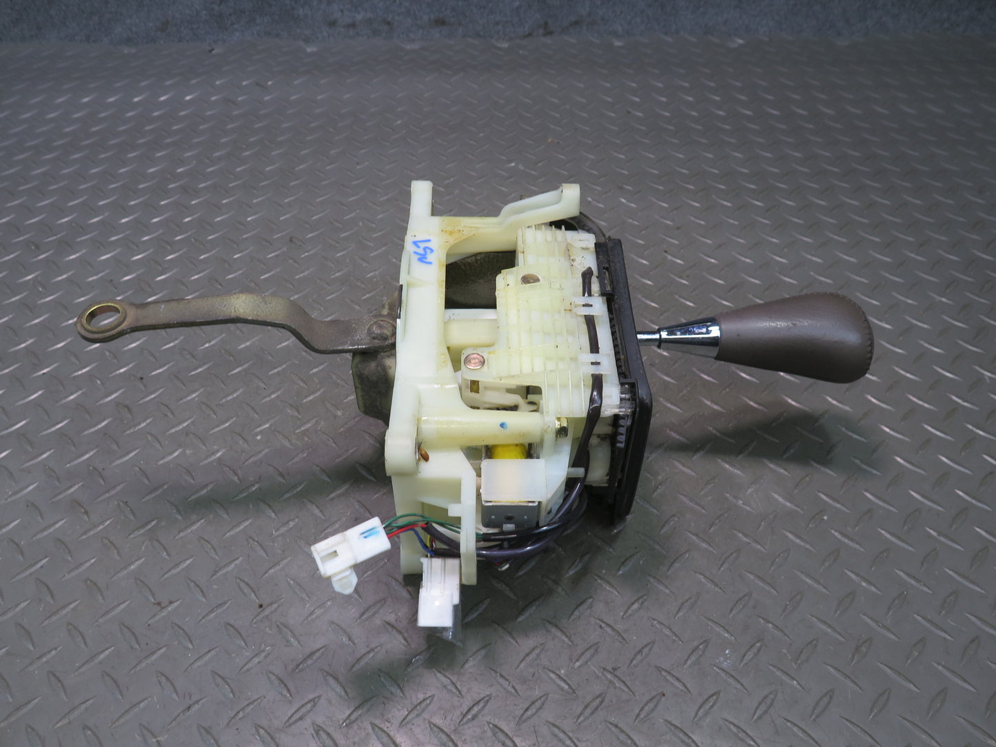 98-00 Lexus UCF20L LS400 A/T Automatic Transmission Gear Shifter w Knob OEM