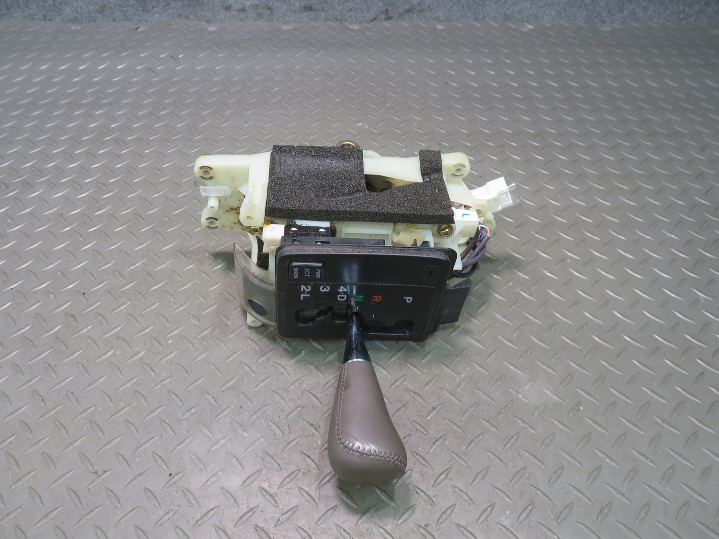 98-00 Lexus UCF20L LS400 A/T Automatic Transmission Gear Shifter w Knob OEM