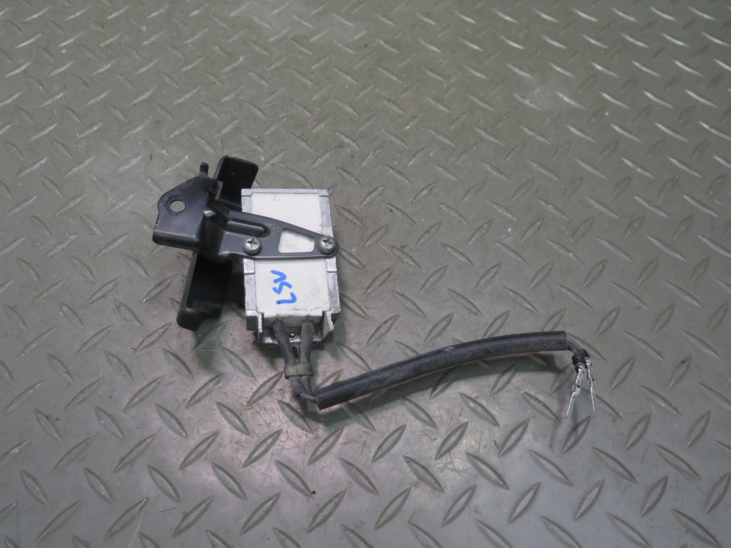 95-00 Lexus UCF20L LS400 Fuel Pump Resistor Module 23080-50030 OEM