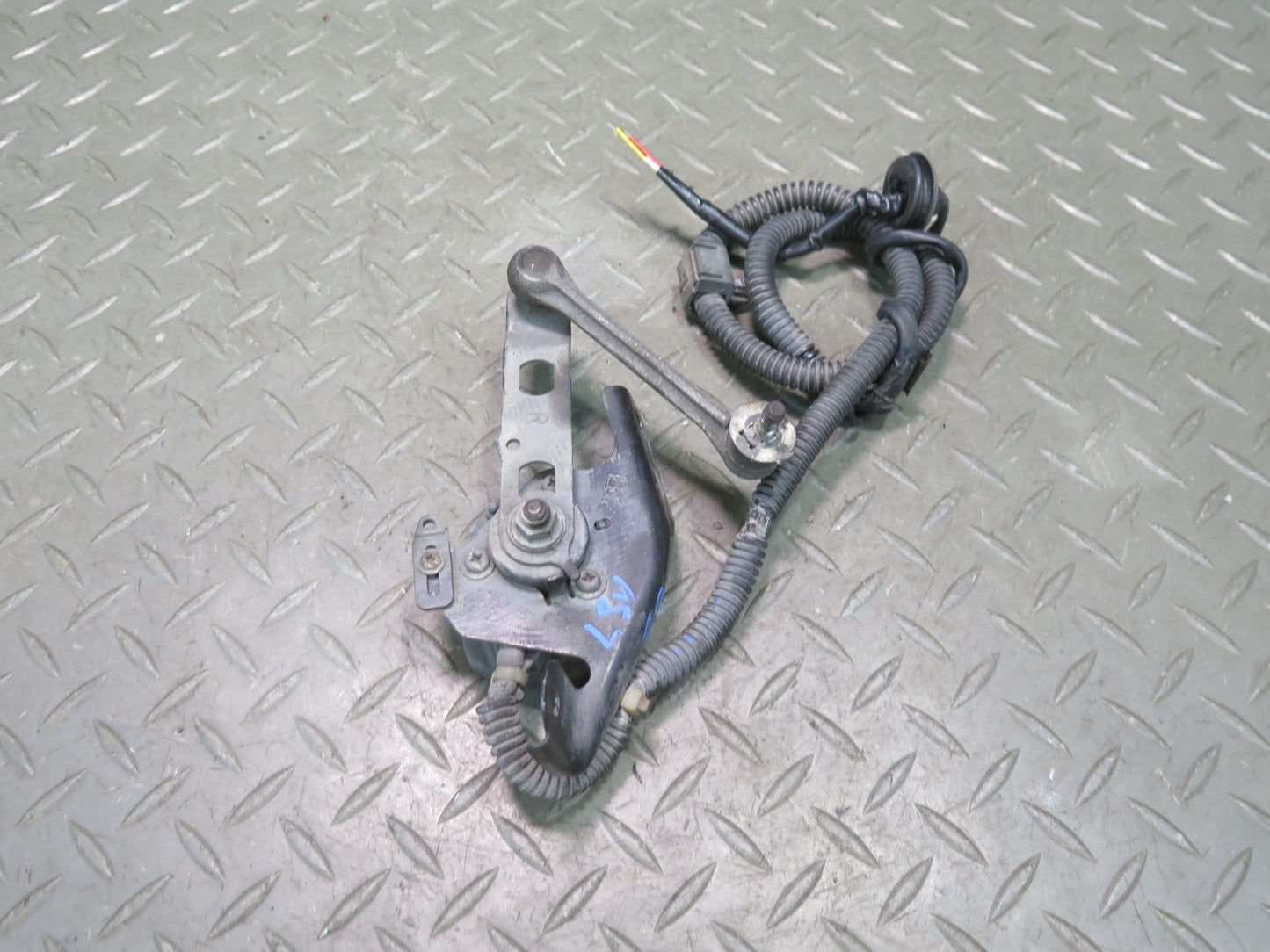 98-00 Lexus UCF20L LS400 Rear Right Suspension Height Sensor Module OEM
