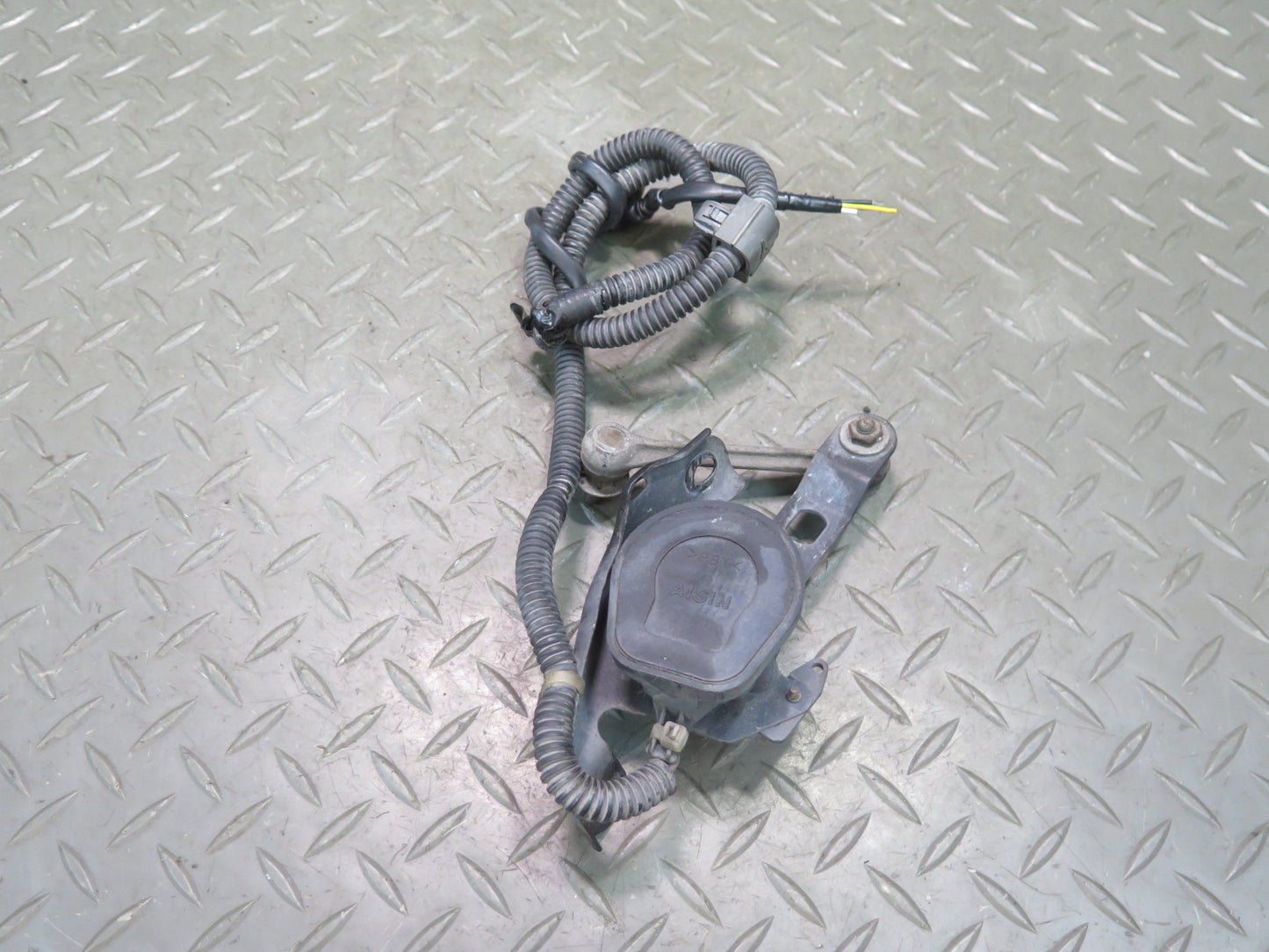 98-00 Lexus UCF20L LS400 Rear Right Suspension Height Sensor Module OEM