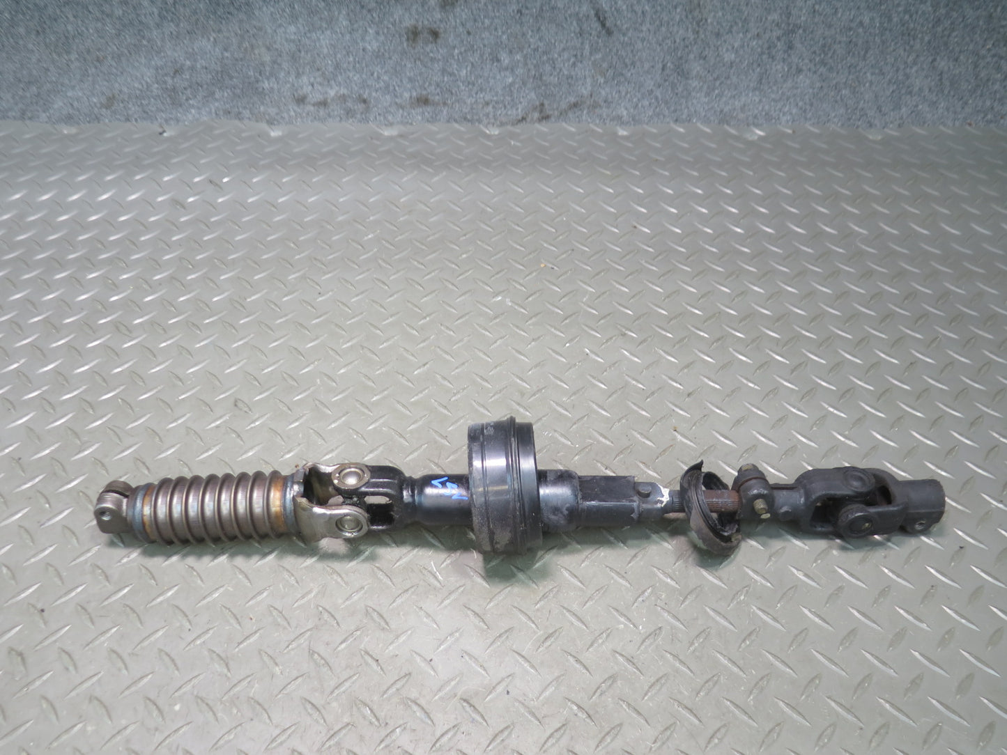 1998 Lexus UCF20L LS400 Steering Column Intermediate Linkage U Joint Shaft OEM