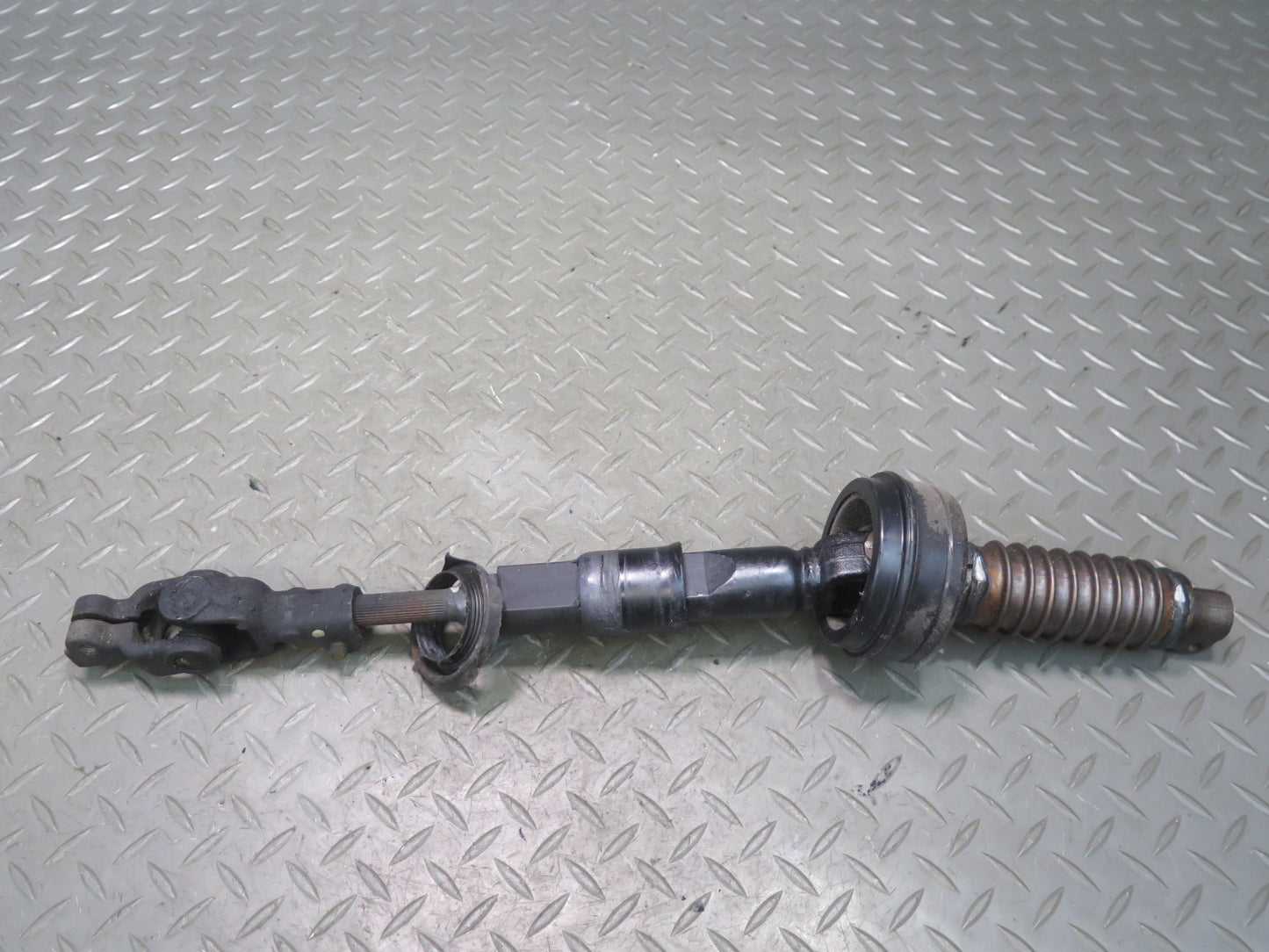 1998 Lexus UCF20L LS400 Steering Column Intermediate Linkage U Joint Shaft OEM