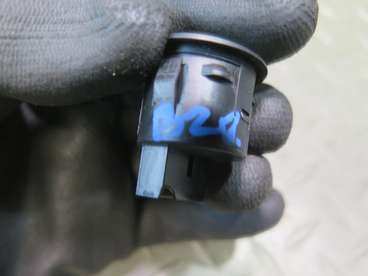 05-08 BMW E86 E85 Z4 Sport Switch Button 6953942 OEM