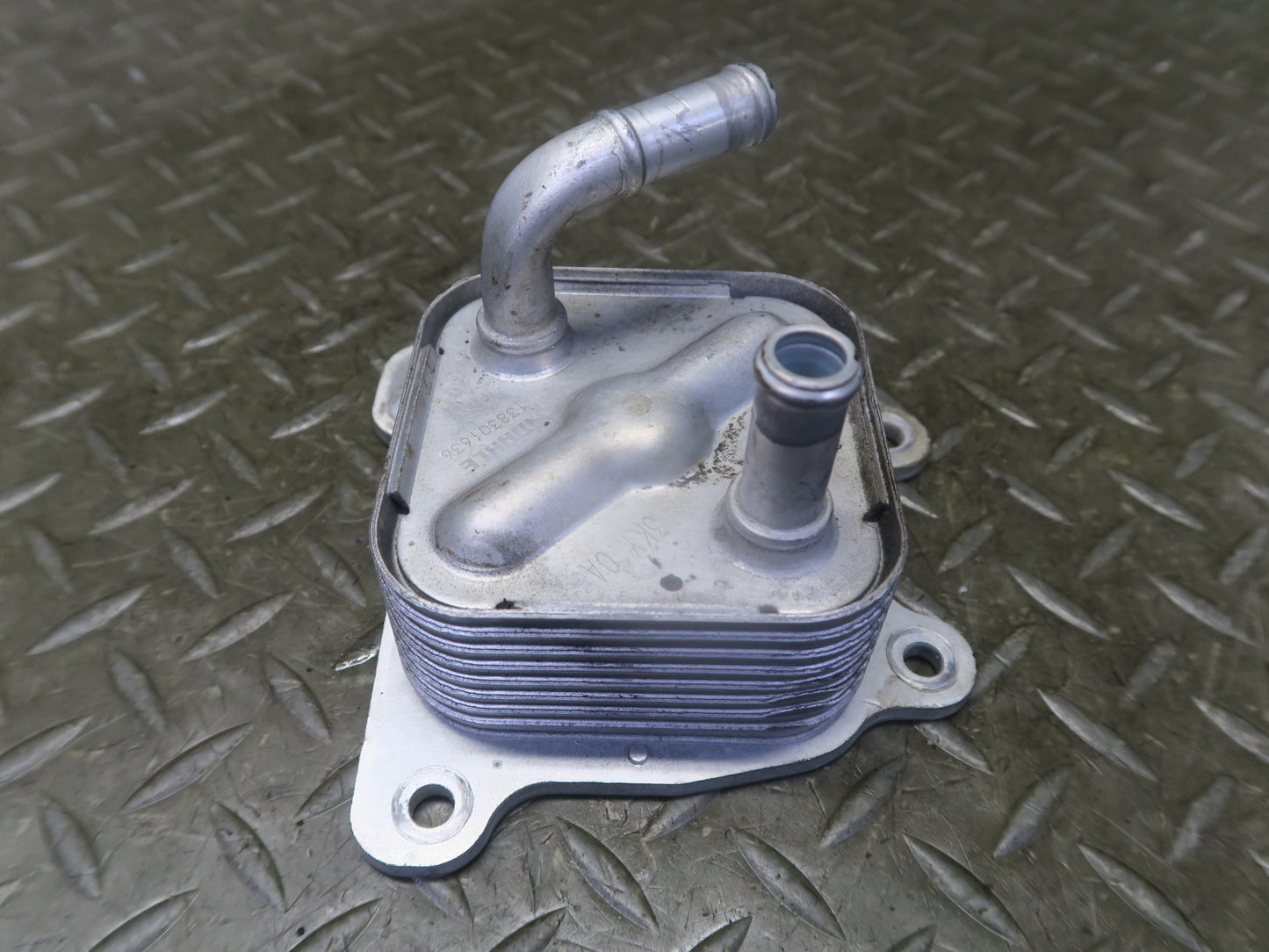 2014-2017 Infiniti QX60 2.5L Hybrid Engine Oil Cooler 142050124