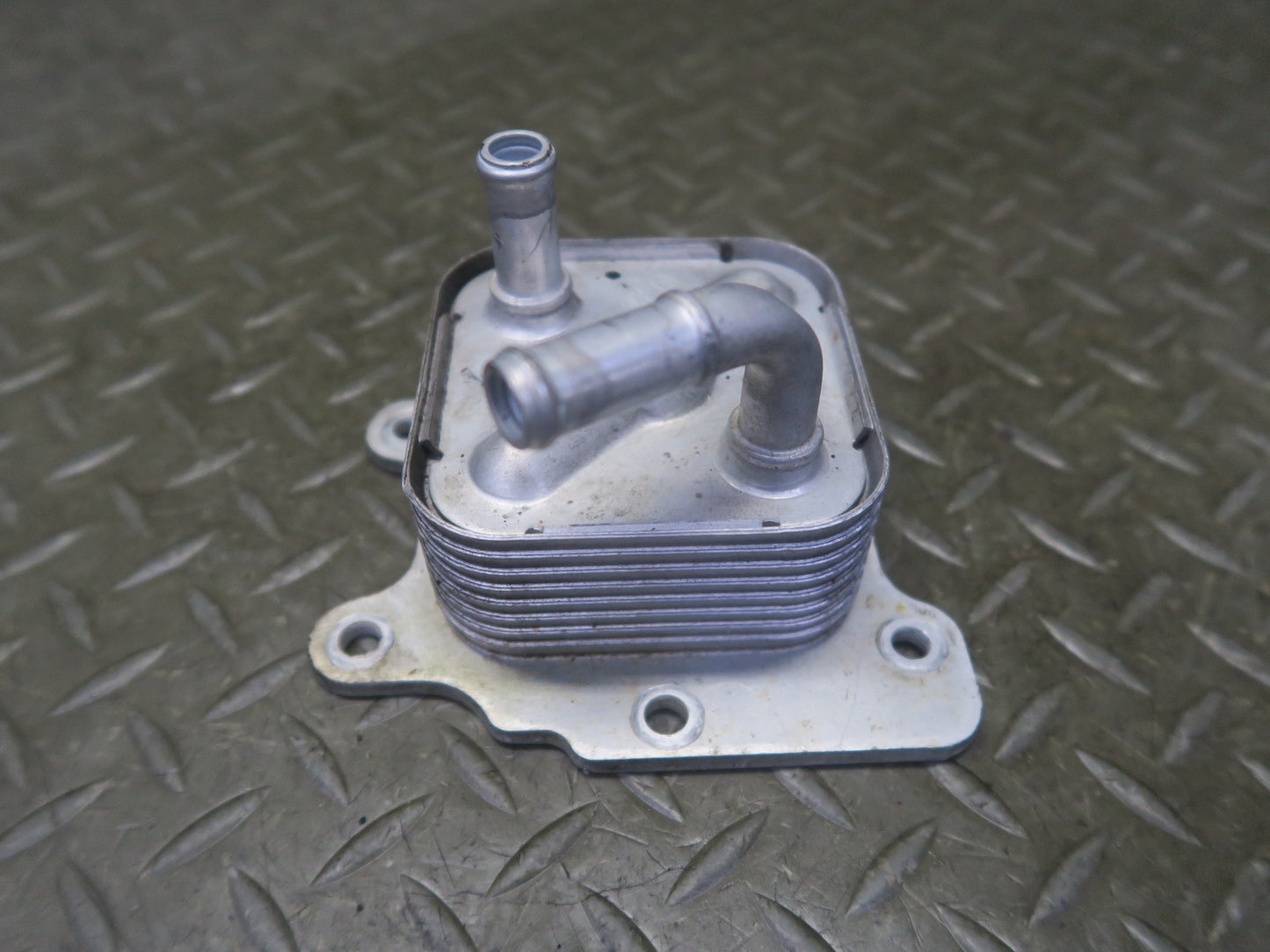 2014-2017 Infiniti QX60 2.5L Hybrid Engine Oil Cooler 142050124