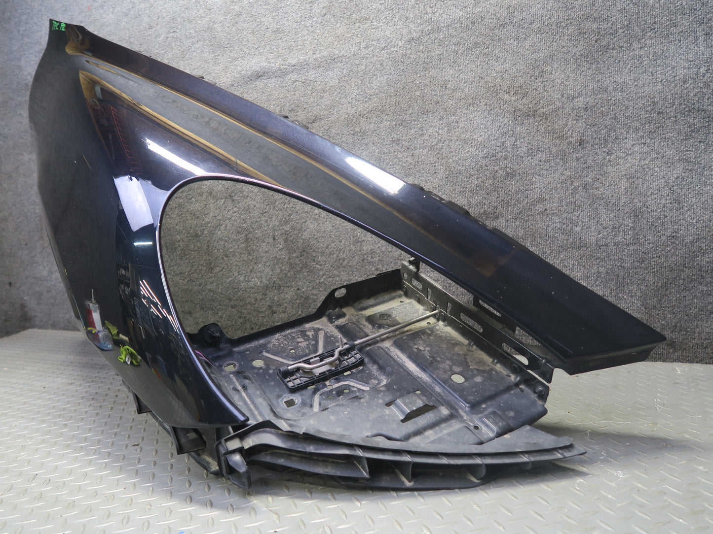 2011-2014 Porsche Cayenne 958 Front Right Pass Side Fender Panel Cover Black