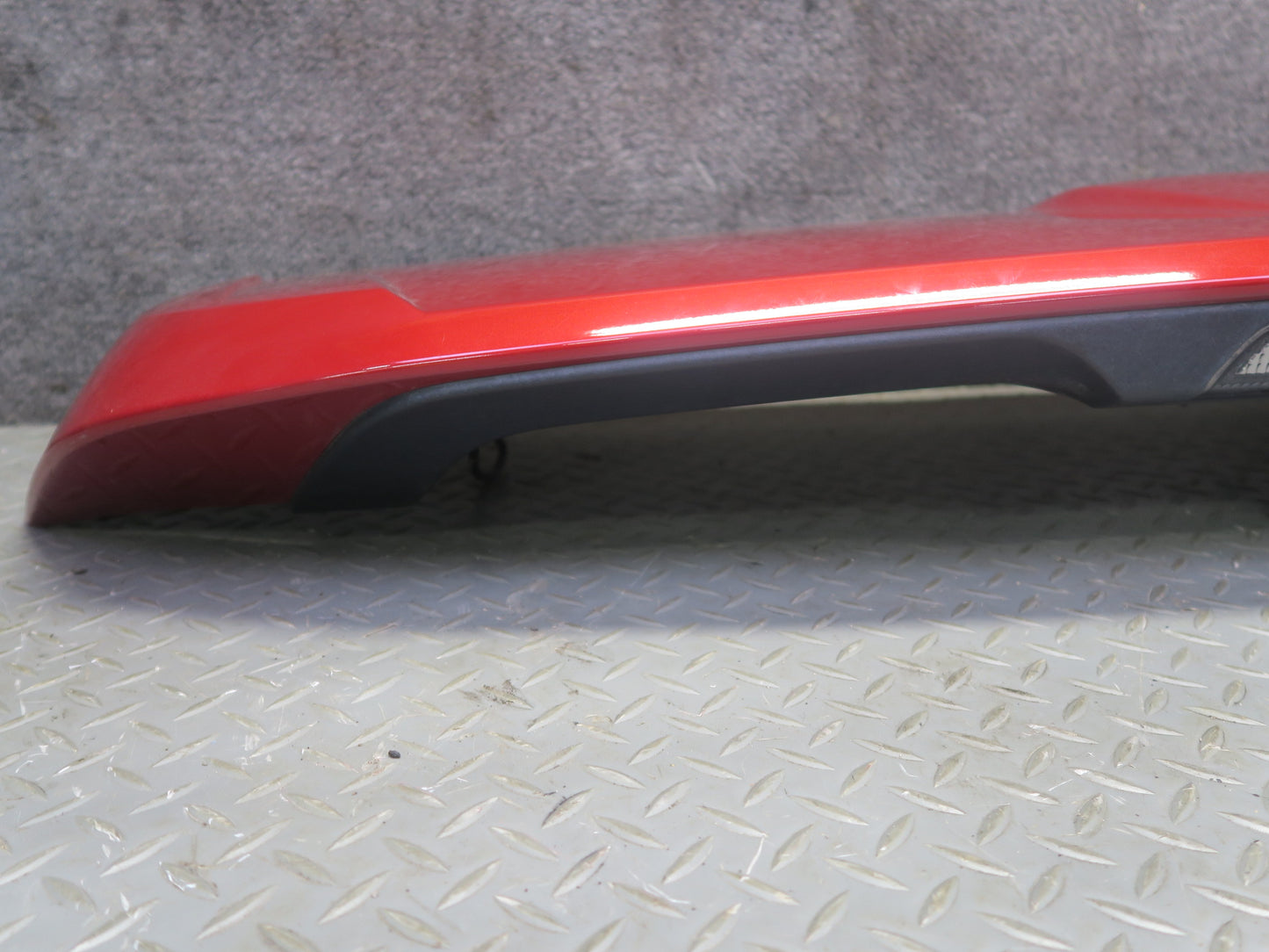 2012-2015 Range Rover Evoque L538 4DR Rear Trunk Tailgate Spoiler w Brake Light