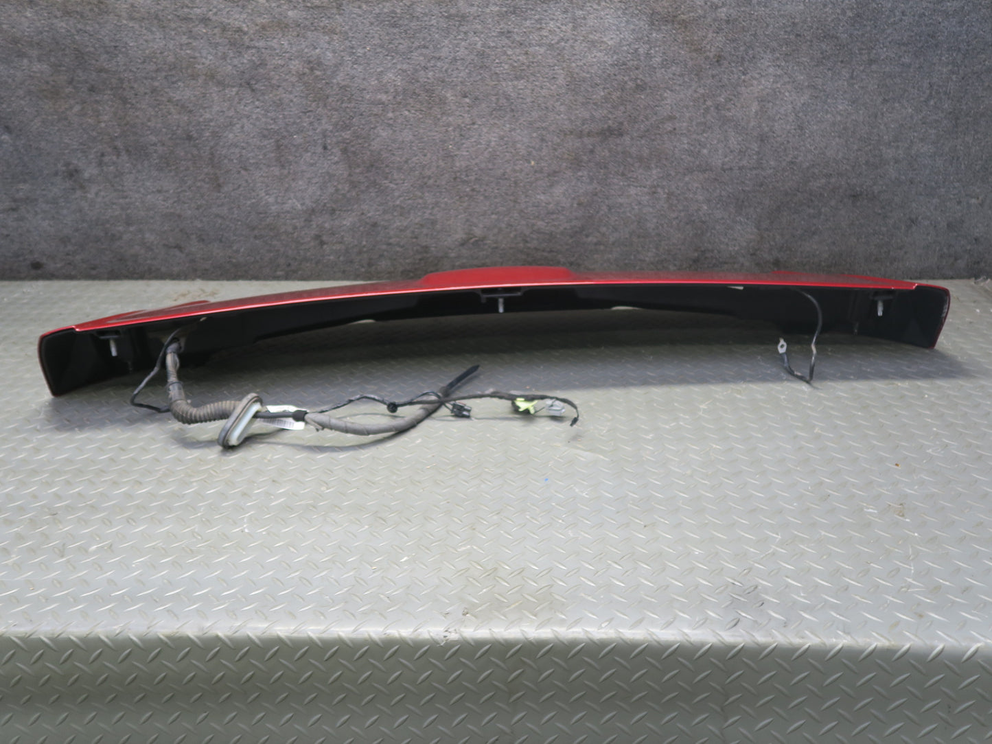 2012-2015 Range Rover Evoque L538 4DR Rear Trunk Tailgate Spoiler w Brake Light