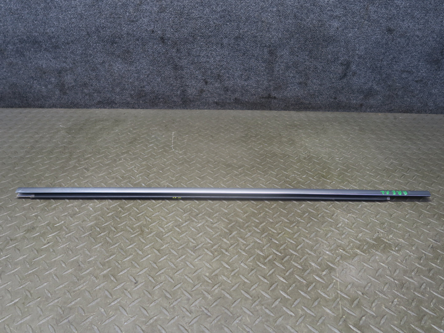 2012-2019 Range Rover Evoque L538 Front Left Door Window Chrome Trim Molding