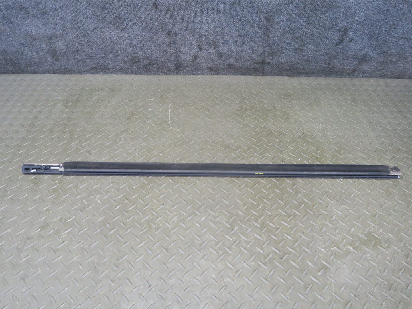 2012-2019 Range Rover Evoque L538 Front Left Door Window Chrome Trim Molding