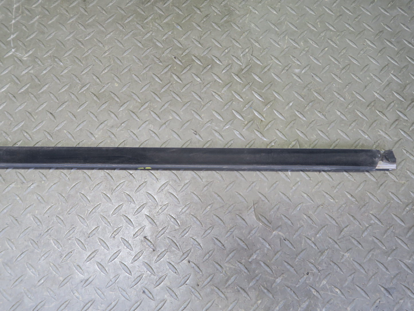 2012-2019 Range Rover Evoque L538 Front Left Door Window Chrome Trim Molding