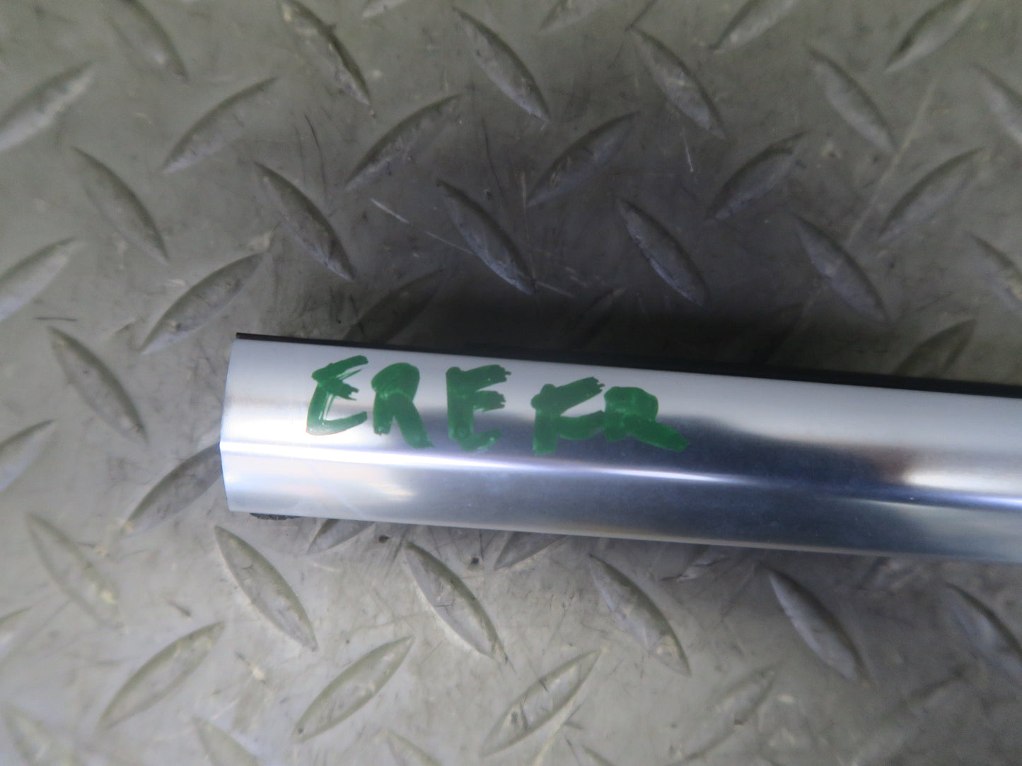 2012-2019 Range Rover Evoque L538 Front Right Door Window Chrome Trim Molding
