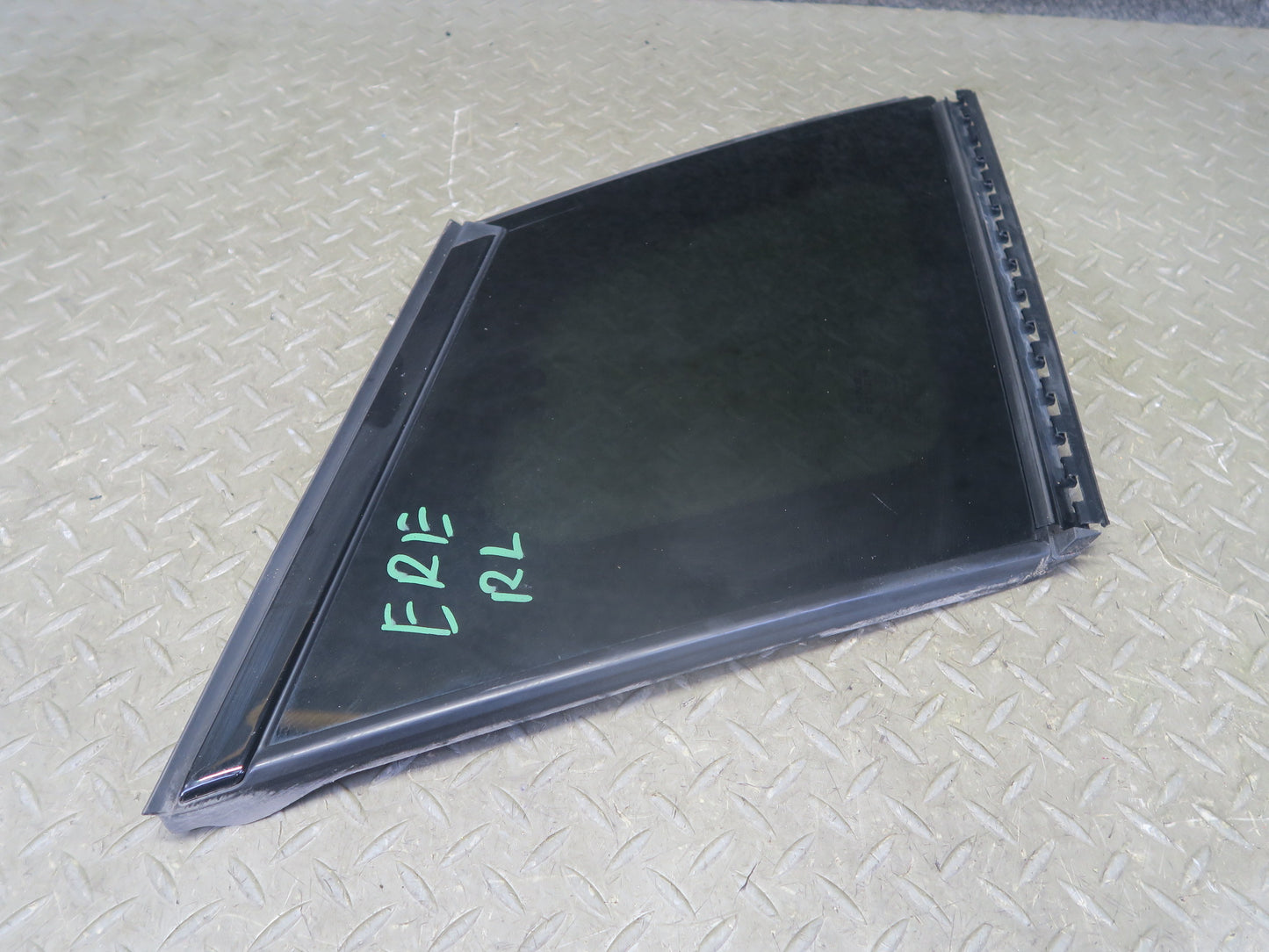 2012-2015 Range Rover Evoque L538 4DR Rear Left Quarter Glass Window