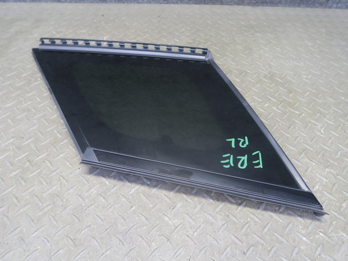 2012-2015 Range Rover Evoque L538 4DR Rear Left Quarter Glass Window