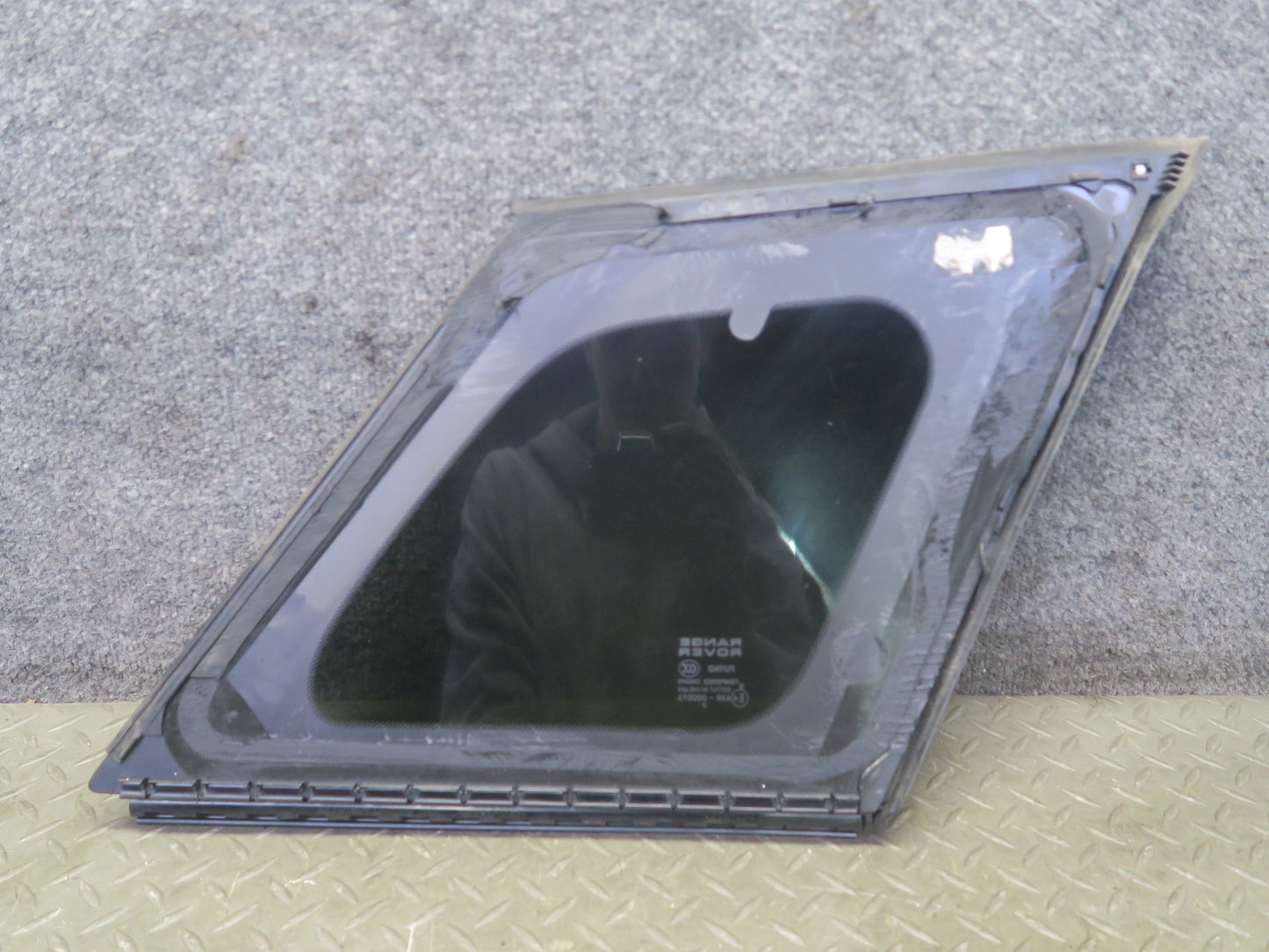 2012-2015 Range Rover Evoque L538 4DR Rear Left Quarter Glass Window
