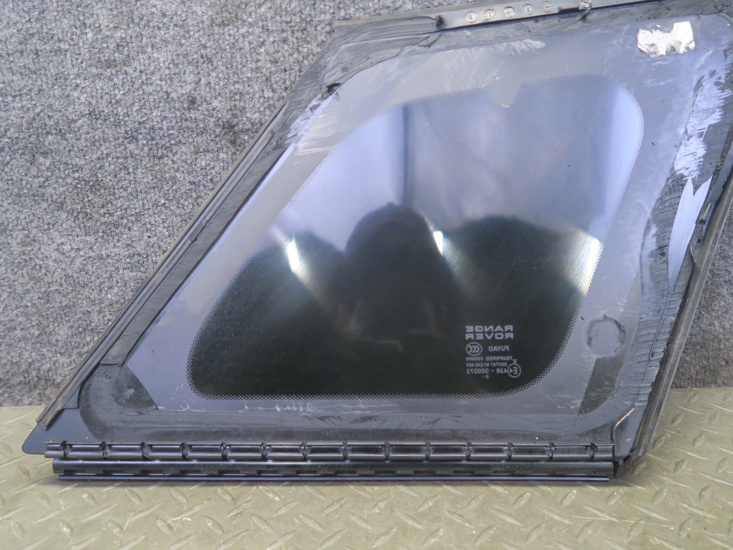 2012-2015 Range Rover Evoque L538 4DR Rear Left Quarter Glass Window