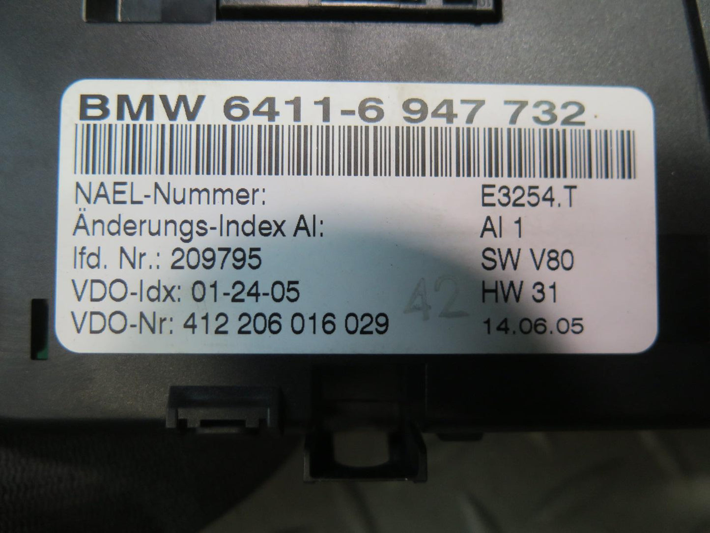 03-05 BMW E85 Z4 A/C Heater Climate Control Switch Panel 6947732 OEM
