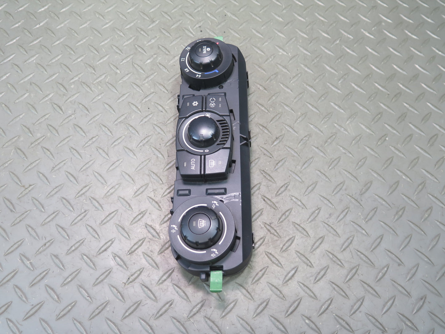 03-05 BMW E85 Z4 A/C Heater Climate Control Switch Panel 6947732 OEM