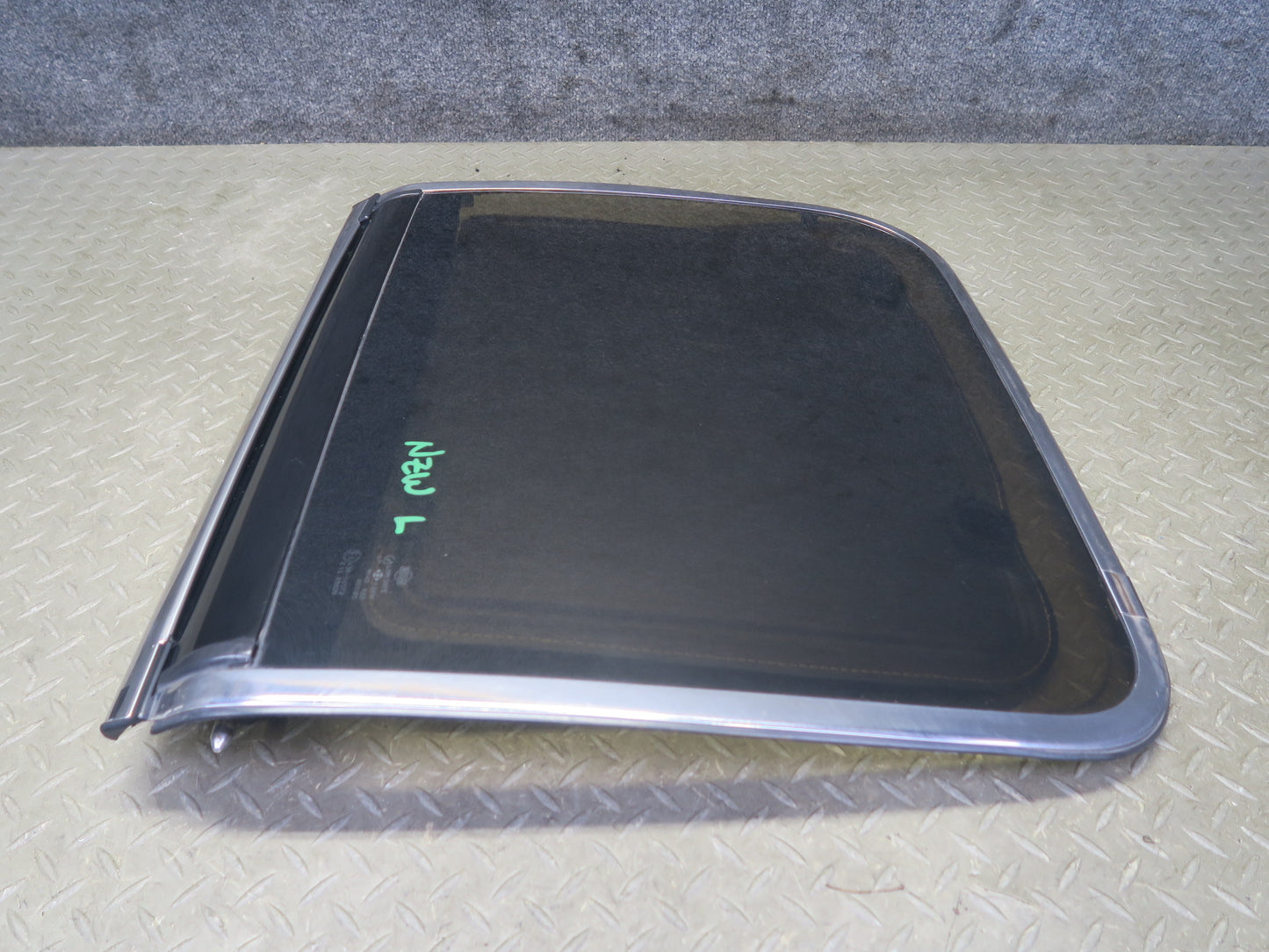80-83 Datsun Nissan 280ZX 2+0 Left T-top Roof Glass Window w Shade & BAG OEM