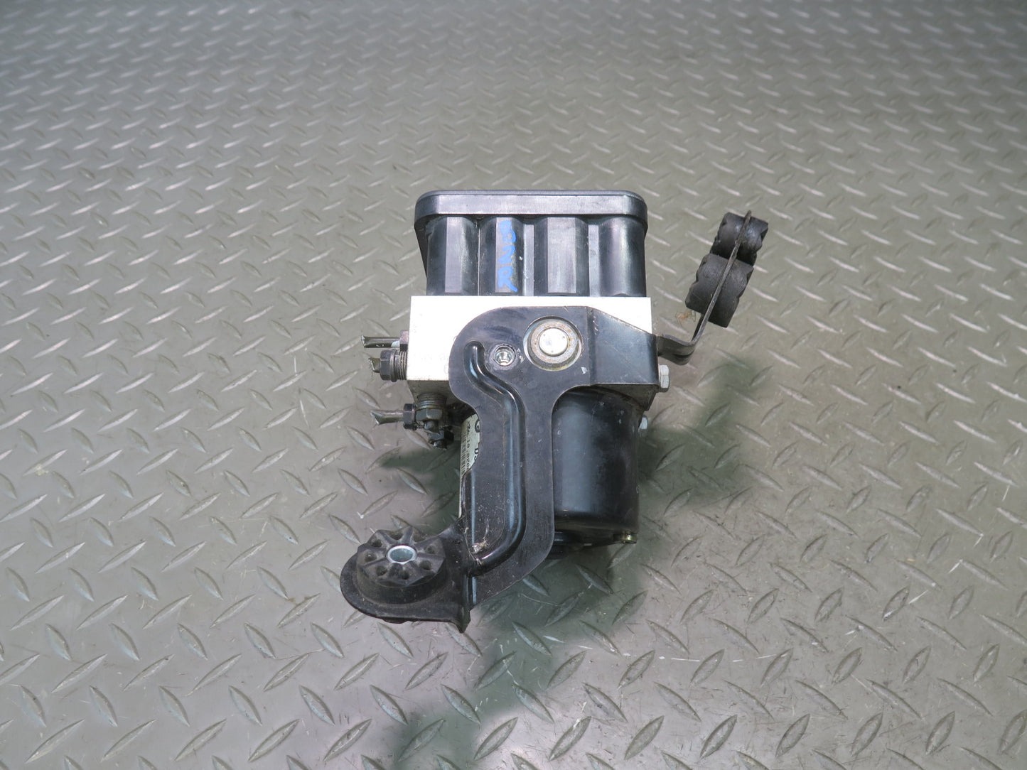 03-05 BMW E85 Z4 3.0L RWD Anti Lock Brake ABS DSC Pump Module 6764088 OEM