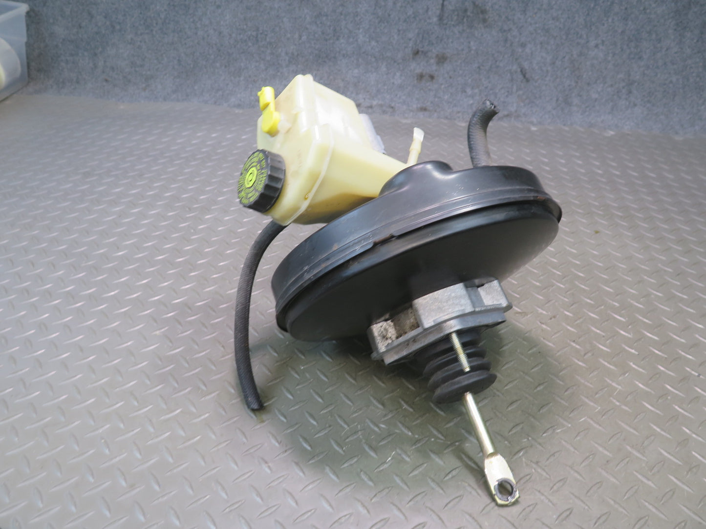 03-06 BMW E86 E85 Z4 Brake Master Cylinder Booster Fluid Reservoir Tank OEM