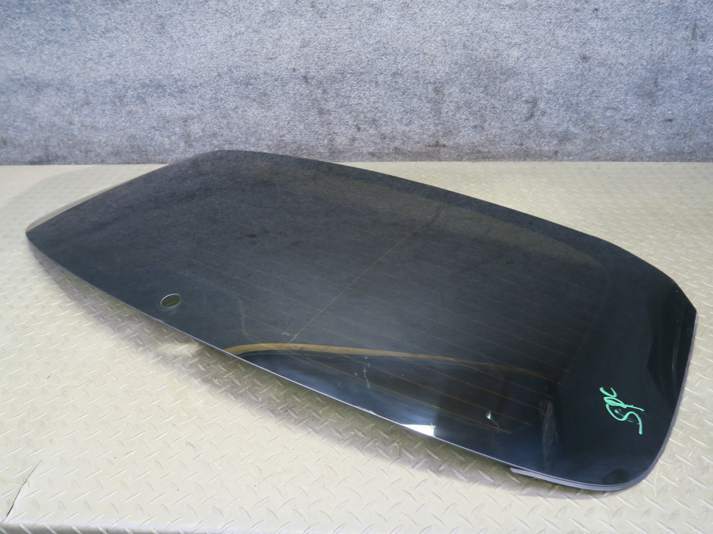 2011-2018 Porsche Cayenne 958 Rear Trunk Liftgate Tailgate Heated Glass Window