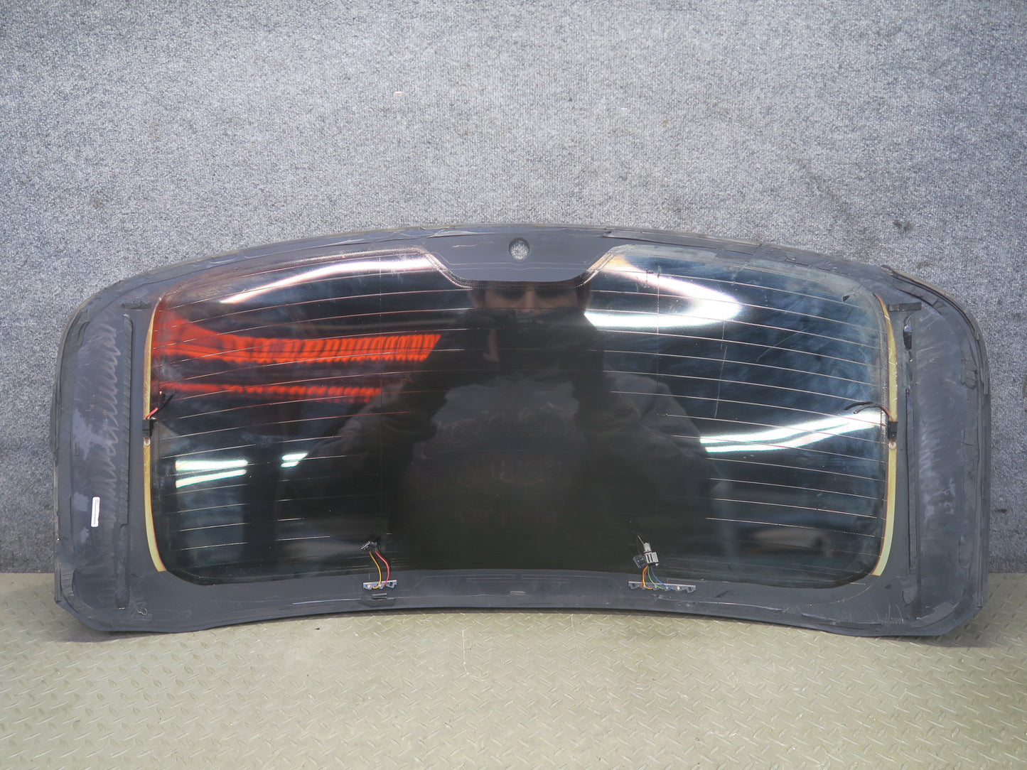 2011-2018 Porsche Cayenne 958 Rear Trunk Liftgate Tailgate Heated Glass Window
