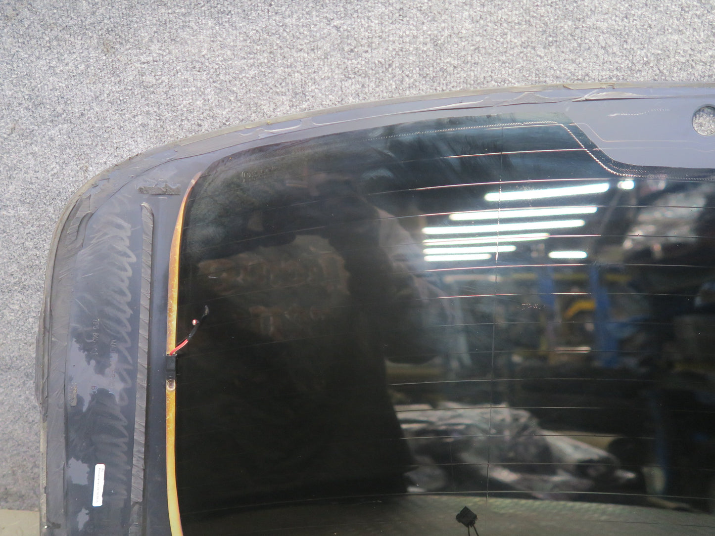 2011-2018 Porsche Cayenne 958 Rear Trunk Liftgate Tailgate Heated Glass Window