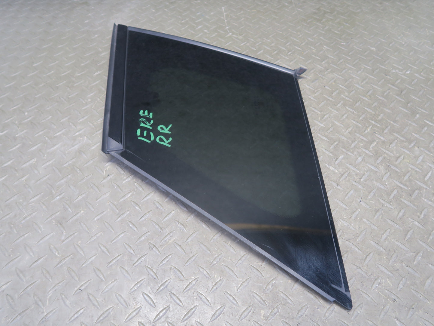 2012-2015 Range Rover Evoque L538 4DR Rear Right Quarter Glass Window