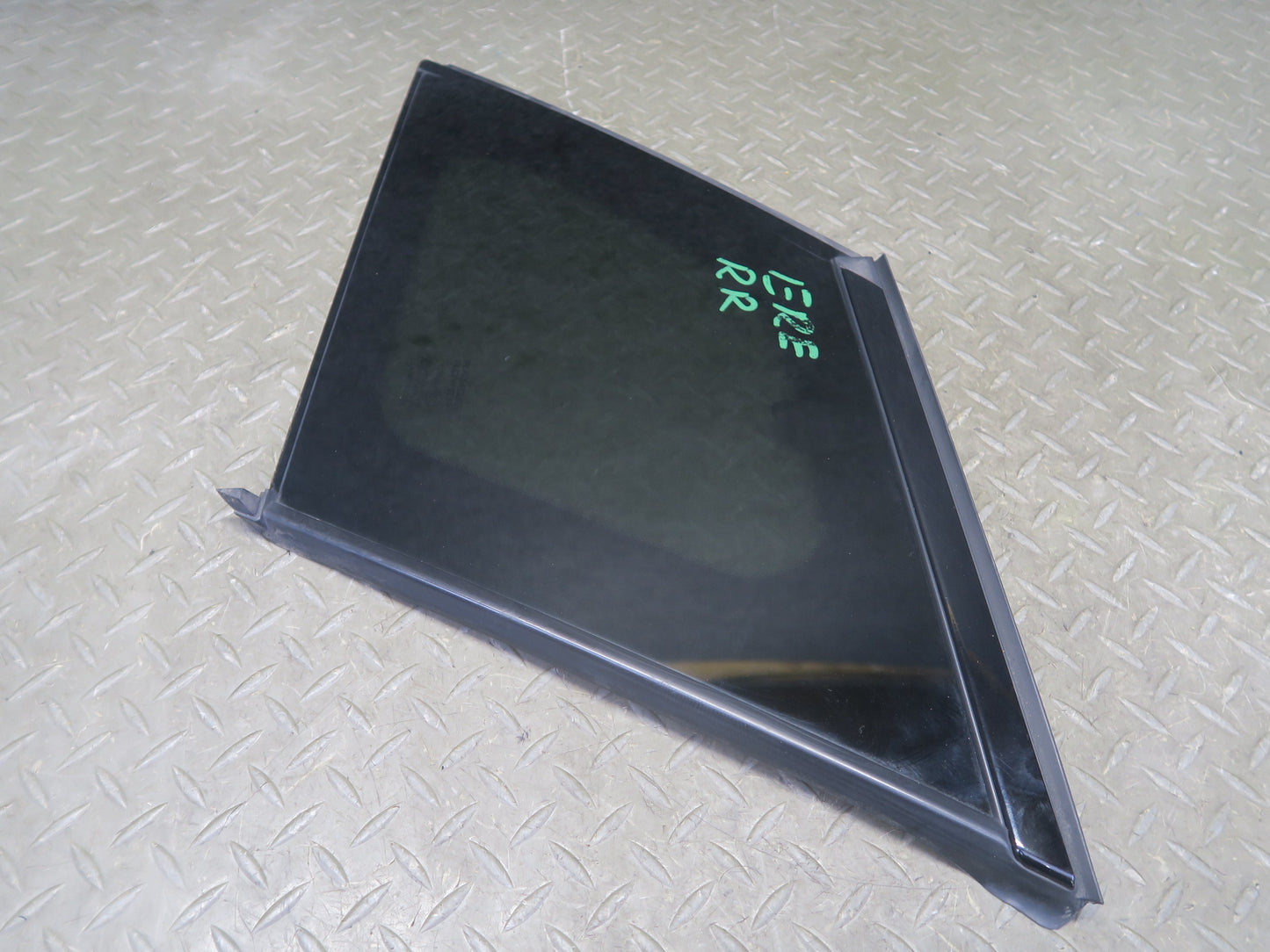 2012-2015 Range Rover Evoque L538 4DR Rear Right Quarter Glass Window