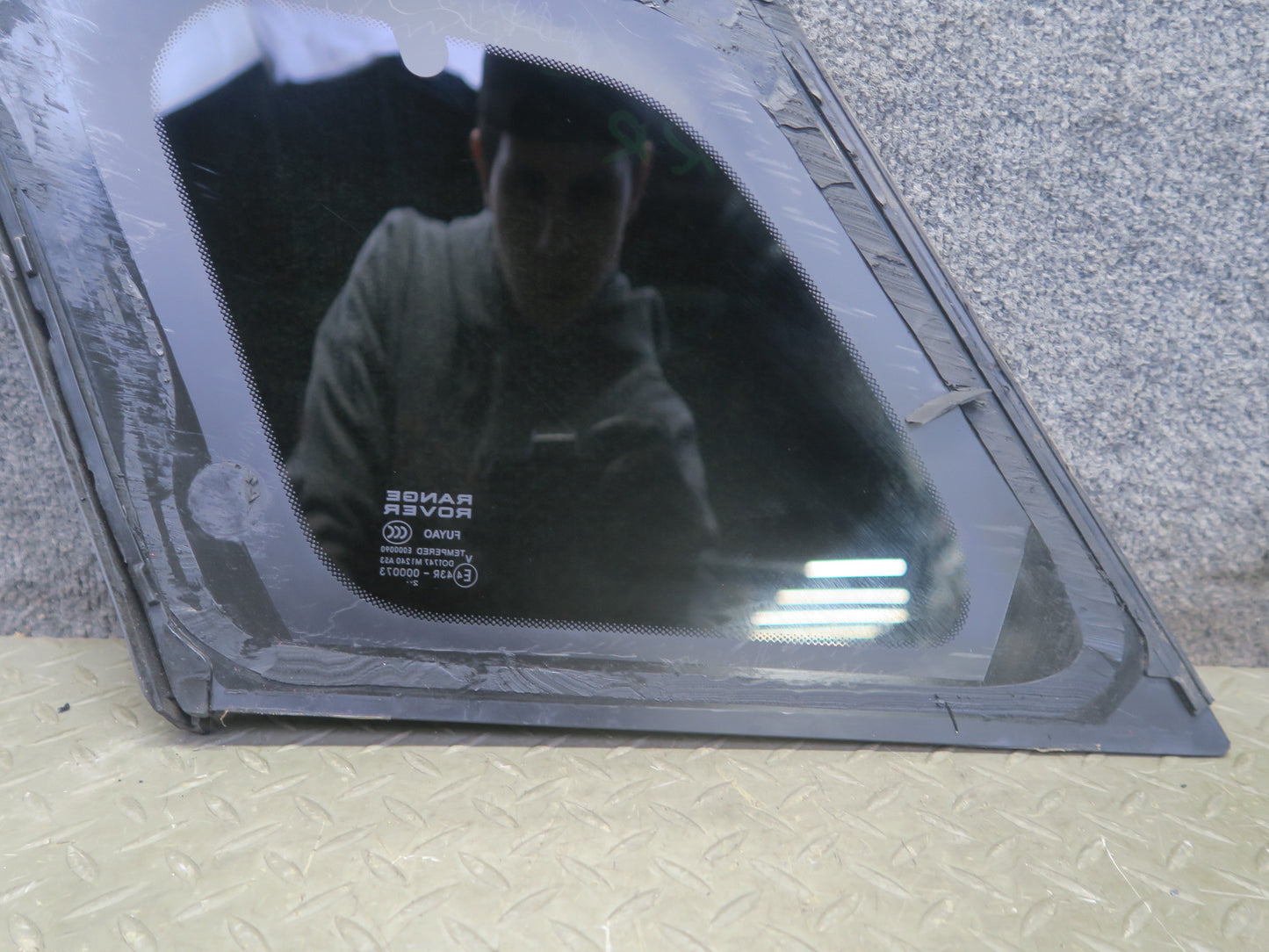 2012-2015 Range Rover Evoque L538 4DR Rear Right Quarter Glass Window