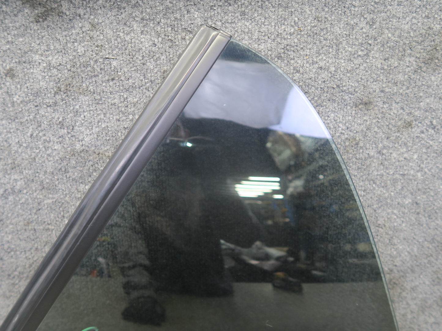 94-99 BMW E36 318iC Convertible Rear Left Quarter Glass Window OEM