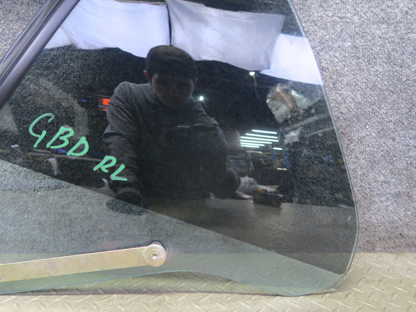94-99 BMW E36 318iC Convertible Rear Left Quarter Glass Window OEM